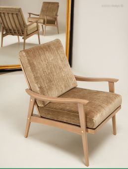 Restaurierte DDR-Sitzgruppe aus den 60er Jahren mit Möbel-Samt und Messingkappen