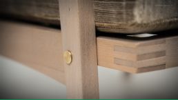 Restaurierte DDR-Sitzgruppe aus den 60er Jahren mit Möbel-Samt und Messingkappen